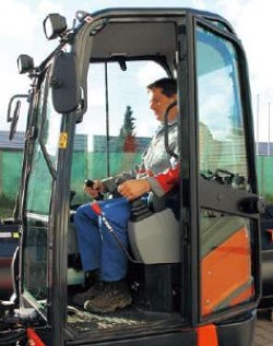 Kubota-Minibagger-U27-4-Kabine